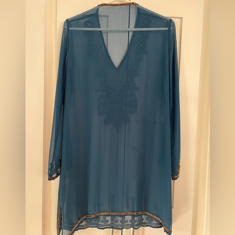 Blue top - Picture 2 of 3